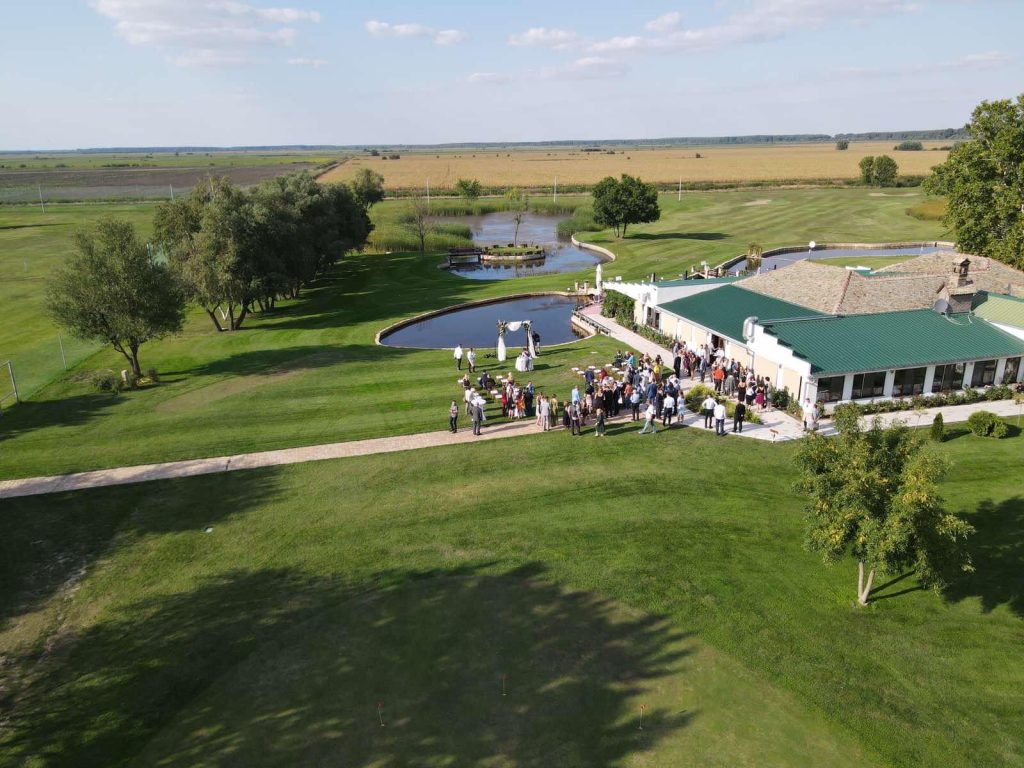 Голф терен Жабаљ (1)